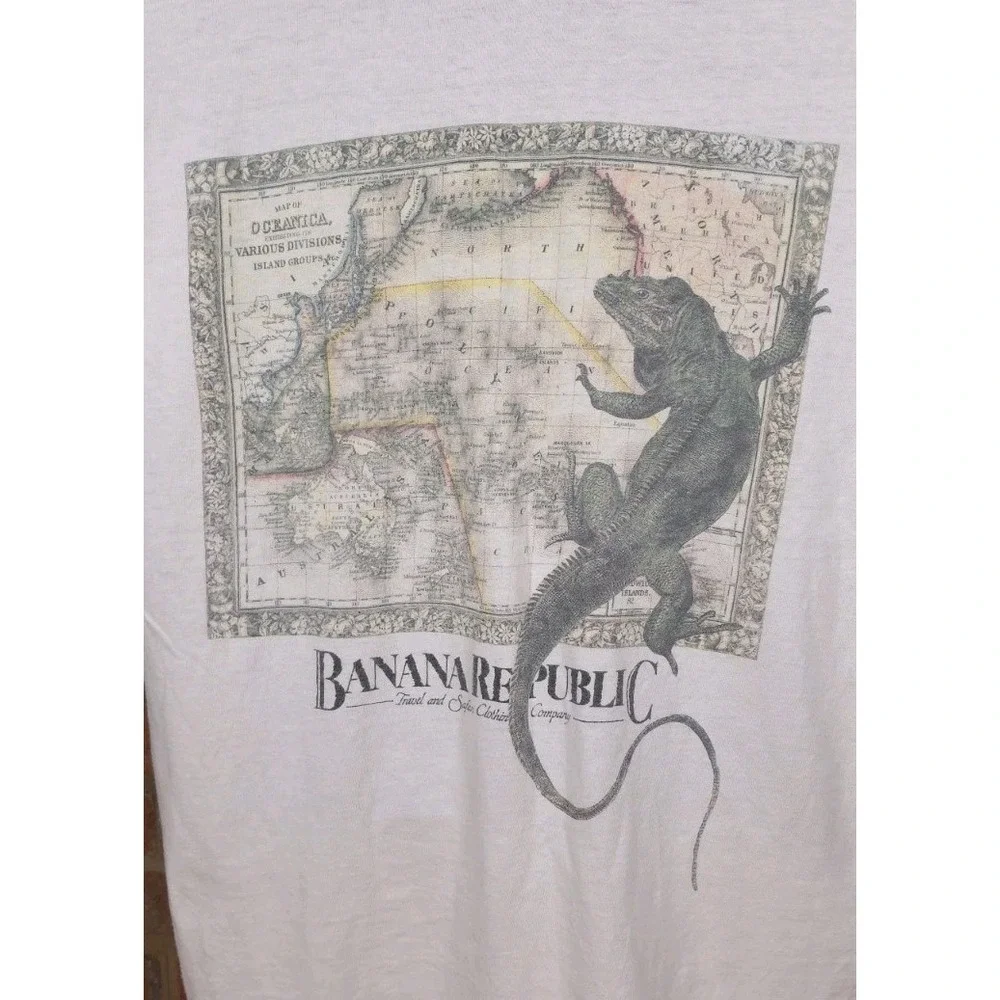 Banana Republic Medium Vintage 80s Pocket T White Shirt Lizard Map Outdoors USA